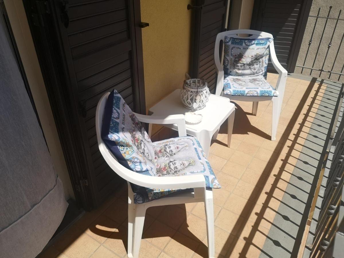 Casa Del Moro Apartment Giardini Naxos Luaran gambar